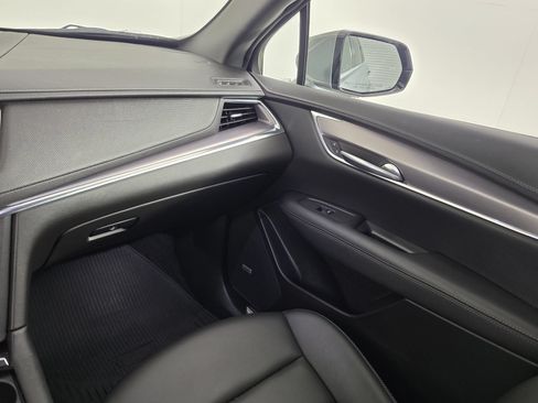 Used 2022 Cadillac XT5 Luxury AWD/4WD image 26