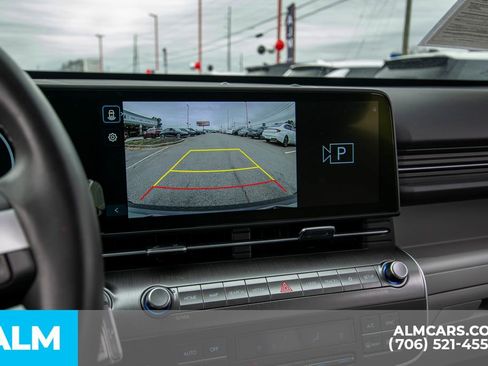 Used 2025 Hyundai Kona SEL image 19