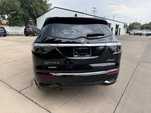 Used 2024 Buick Enclave Avenir w/ Avenir Technology Package AWD/4WD image 30