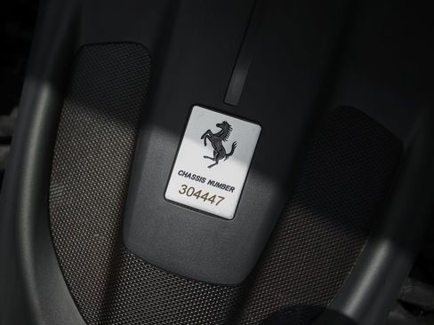 Certified 2024 Ferrari Roma Spider RWD image 22