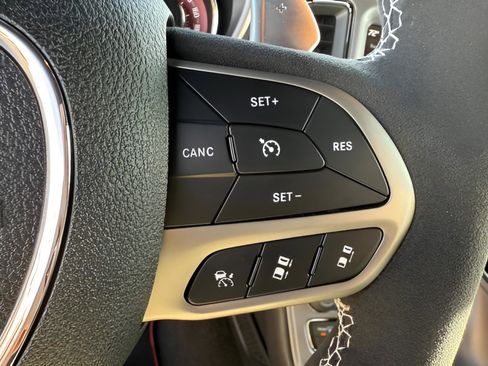 Used 2023 Dodge Challenger SRT Hellcat RWD image 18