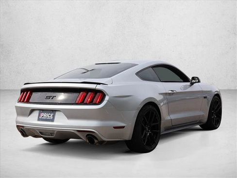 Used 2017 Ford Mustang GT w/ Black Accent Package RWD image 5