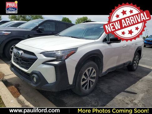 Used 2024 Subaru Outback Premium AWD/4WD image 2