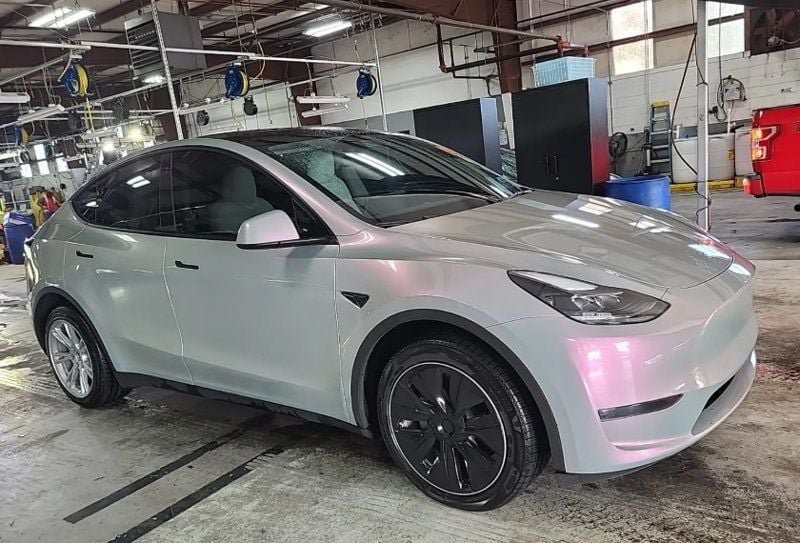 Used 2023 Tesla Model Y Long Range AWD/4WD image 4