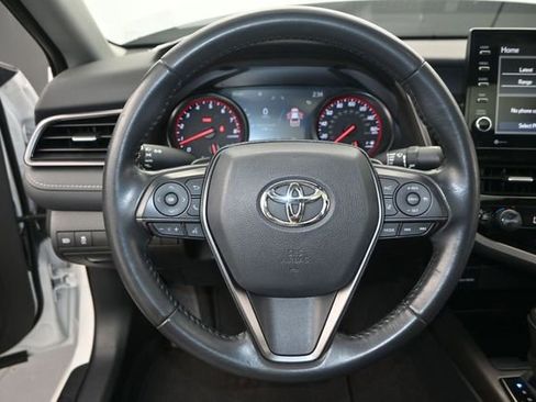 Used 2021 Toyota Camry XSE FWD image 7