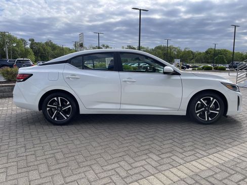 Used 2024 Nissan Sentra SV w/ All-Weather Package FWD image 6
