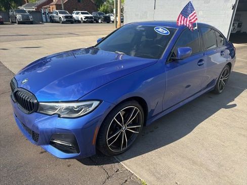 Used 2019 BMW 330i xDrive Sedan w/ M Sport Package AWD/4WD image 3