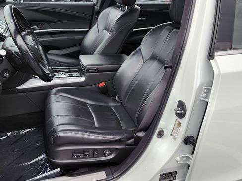 Used 2018 Acura RLX w/ Technology Package image 25