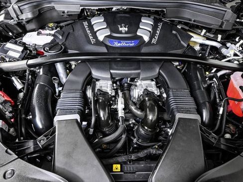 New 2025 Maserati Grecale Trofeo image 36