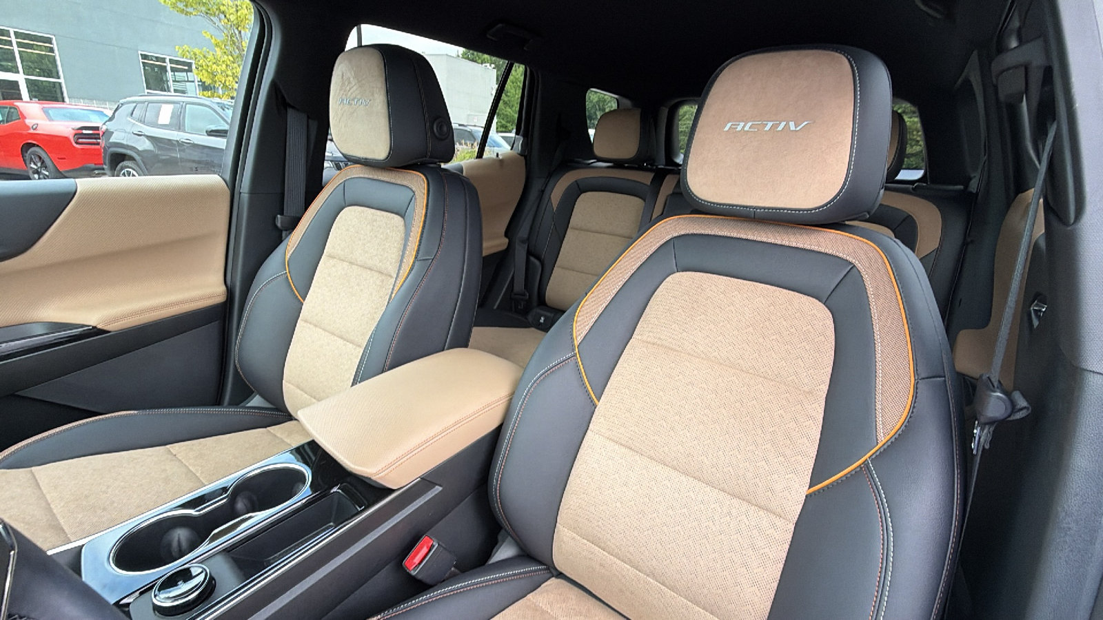 Used 2026 Chevrolet Equinox ACTIV w/ Safety and Technology Package FWD image 17