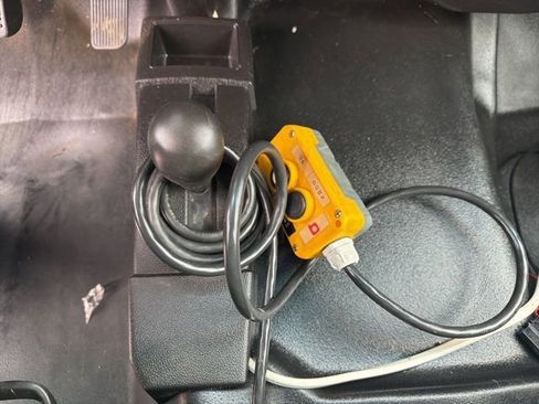 Used 2017 Chevrolet Silverado 3500 W/T w/ WT Convenience Package AWD/4WD image 18