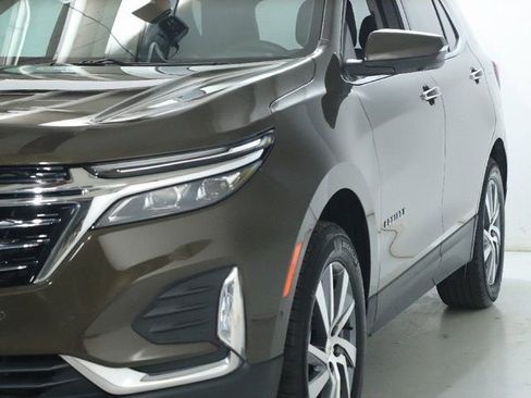 Used 2023 Chevrolet Equinox Premier image 4