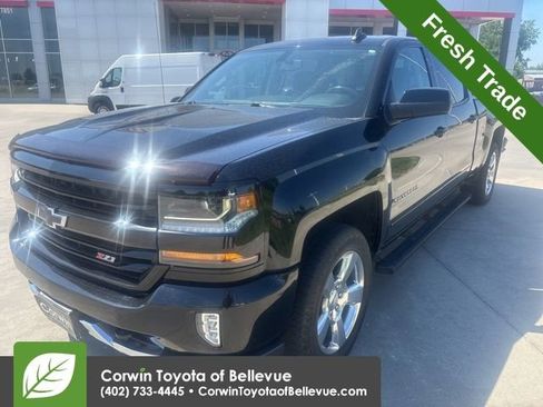 Used 2018 Chevrolet Silverado 1500 LT w/ All Star Edition AWD/4WD image 8