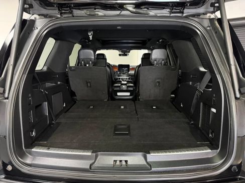 Used 2018 Lincoln Navigator Reserve w/ Technology Package AWD/4WD image 14