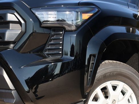 New 2025 Toyota Tacoma SR5 image 12