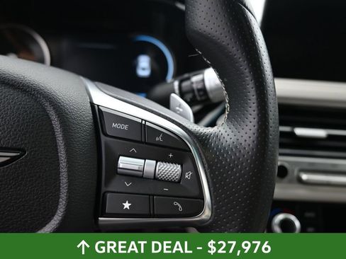 Used 2024 Genesis G70 2.5T image 26