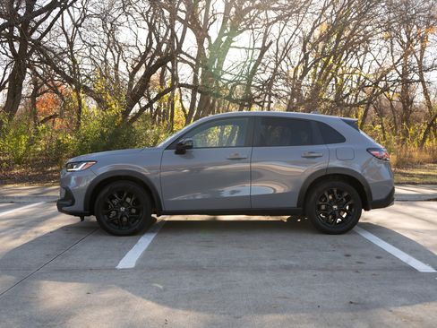 Used 2024 Honda HR-V Sport image 6