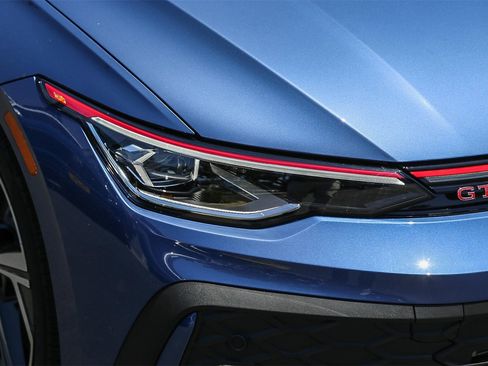 New 2025 Volkswagen GTI SE image 4