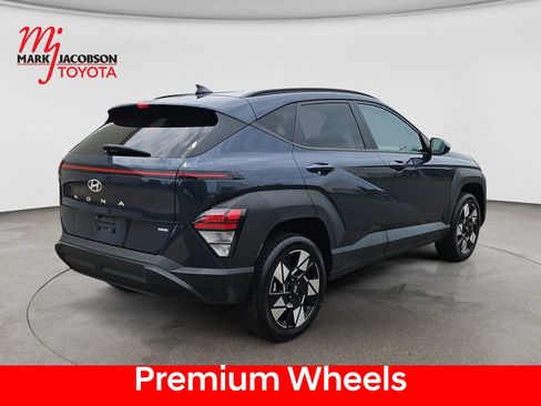 Used 2024 Hyundai Kona SEL AWD/4WD image 9