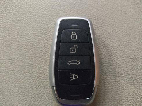 Used 2018 Honda Accord EX-L image 32