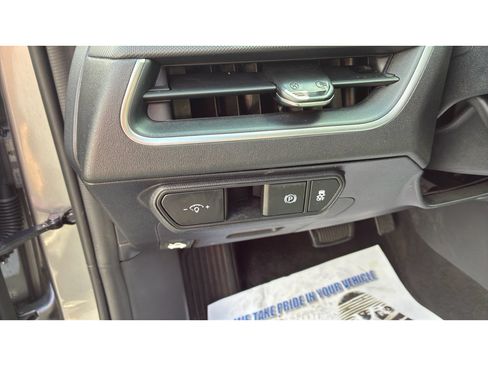 Used 2025 Kia K4 FWD image 13