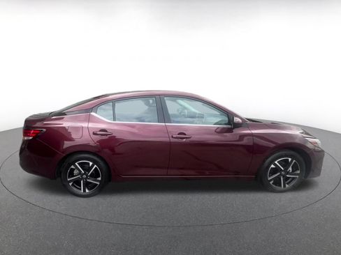 Used 2025 Nissan Sentra SV FWD image 16