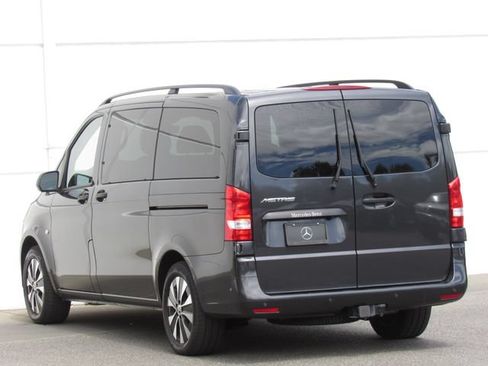 Used 2023 Mercedes-Benz Metris Passenger image 5