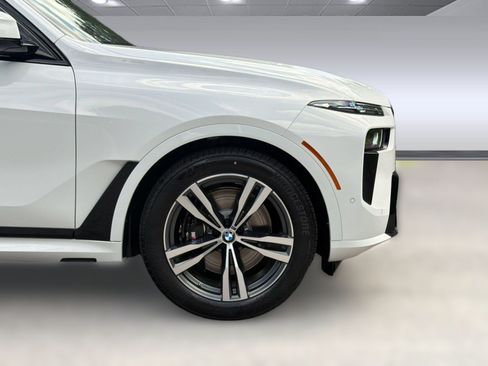 New 2027 BMW X7 xDrive40i w/ Executive Package AWD/4WD image 12