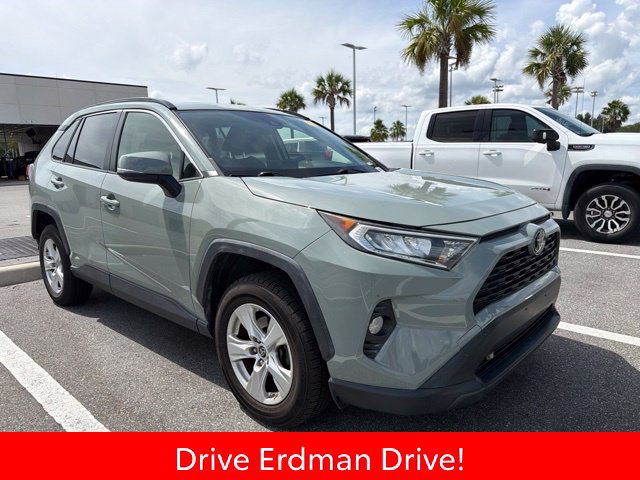 Used 2019 Toyota RAV4 XLE w/ Convenience Package FWD image 1