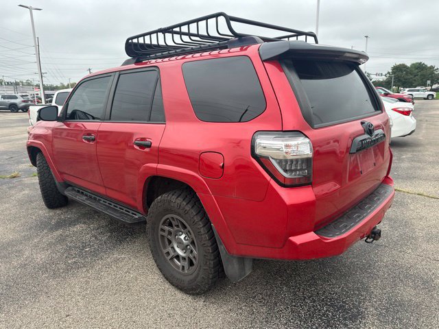 Certified 2020 Toyota 4Runner Venture w/ Moonroof Package AWD/4WD image 17