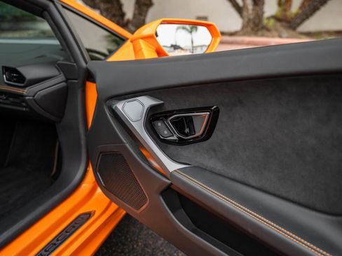 Used 2015 Lamborghini Huracan LP 610-4 image 21