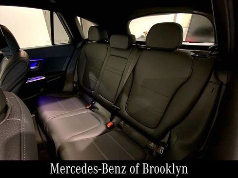 Used 2026 Mercedes-Benz GLC 300 4MATIC image 21