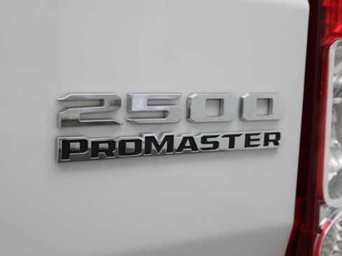 Used 2025 RAM ProMaster 2500 w/ Convenience Group FWD image 10