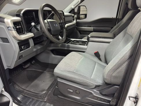 Used 2024 Ford F250 XLT w/ FX4 Off-Road Package AWD/4WD image 10