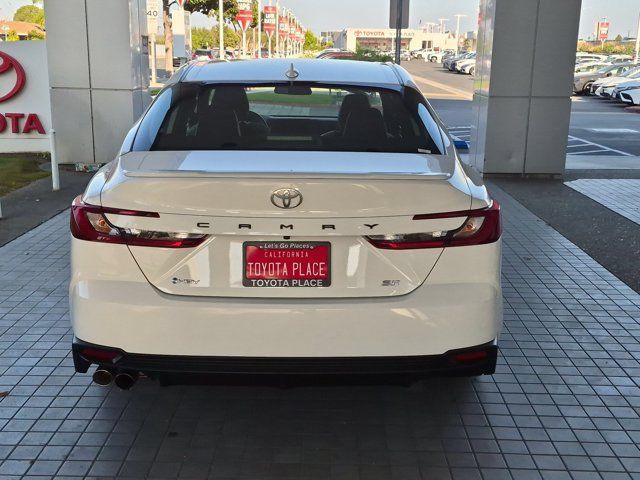 Used 2025 Toyota Camry SE FWD image 9