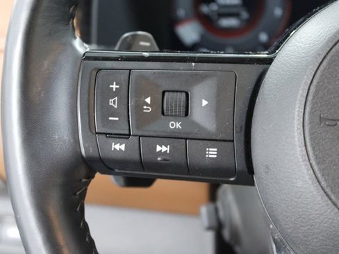 Used 2023 Nissan Pathfinder Platinum AWD/4WD image 23