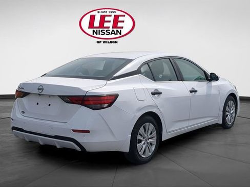 Used 2024 Nissan Sentra S FWD image 3