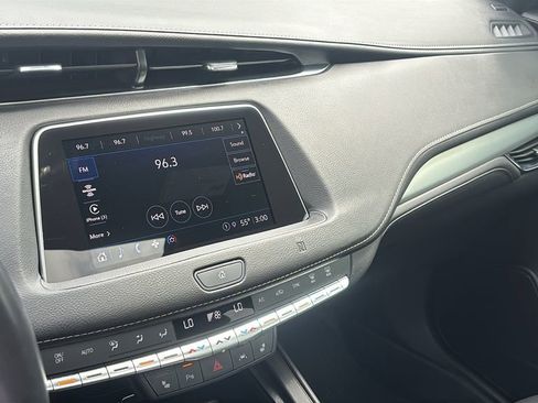 Used 2021 Cadillac XT4 Premium Luxury w/ Cold Weather Package FWD image 19