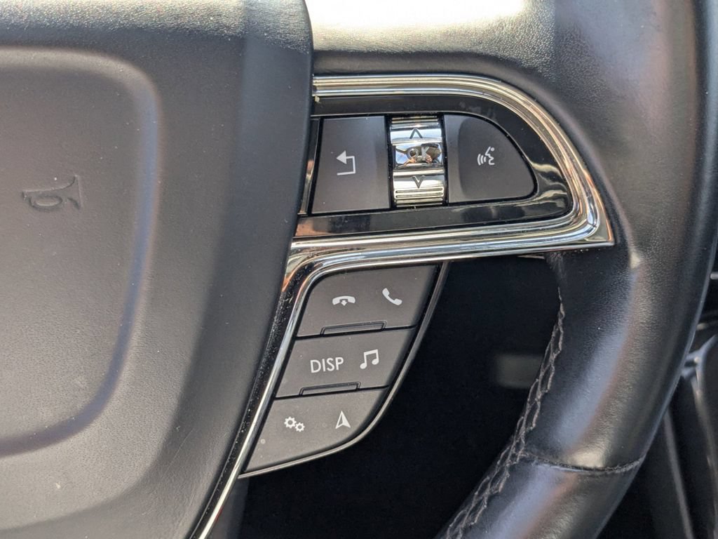 Used 2023 Lincoln Nautilus Reserve FWD image 23