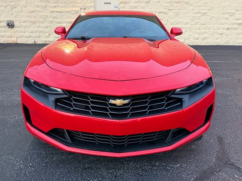 Used 2023 Chevrolet Camaro LT w/ Technology Package image 8