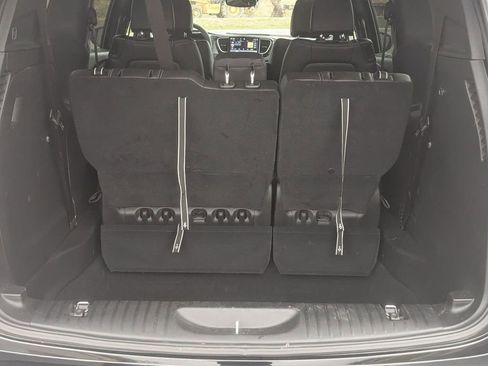 Used 2026 Chrysler Pacifica Select image 27