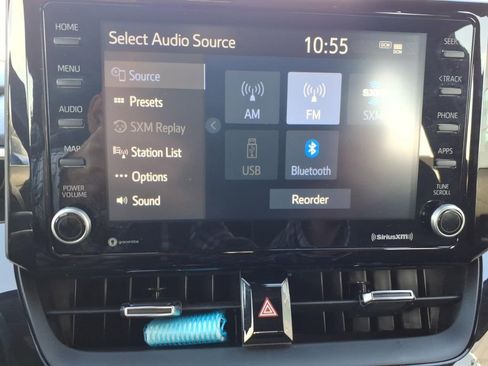 Used 2022 Toyota Corolla SE image 17