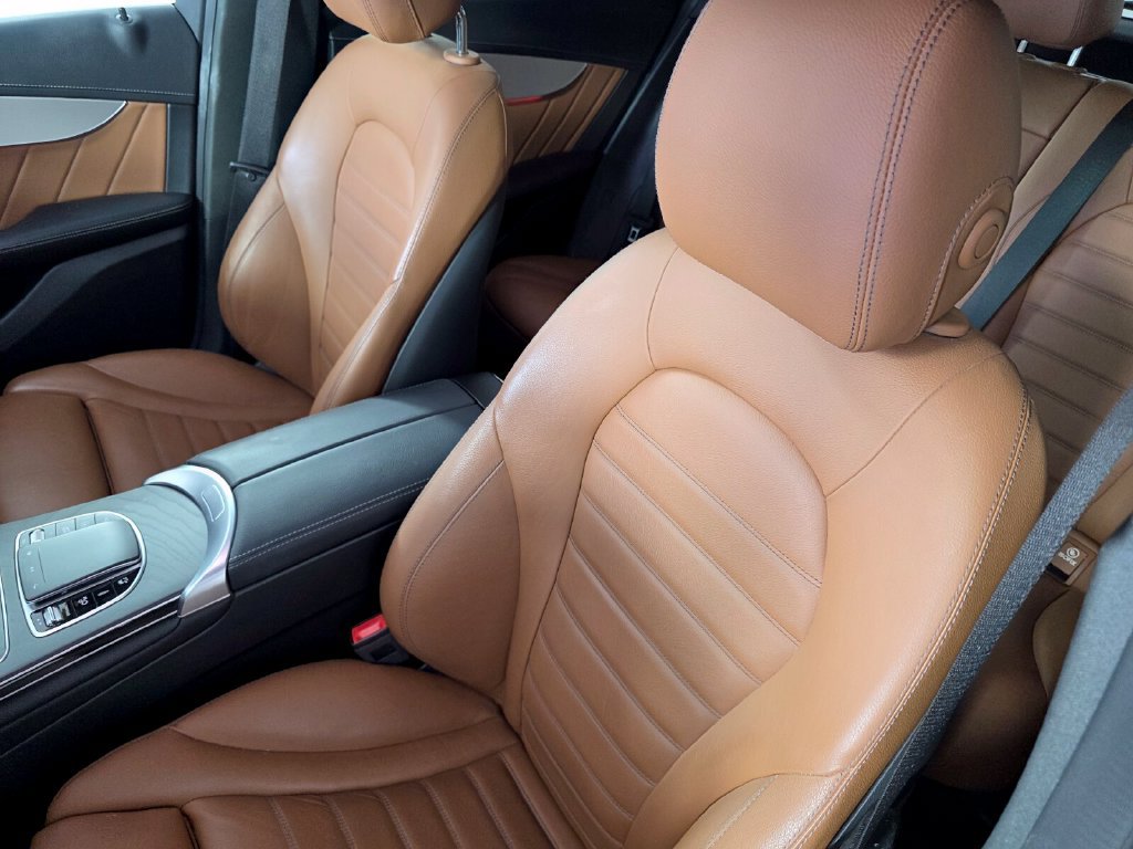 Certified 2022 Mercedes-Benz GLC 43 AMG 4MATIC image 11