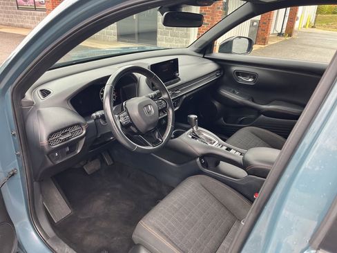 Used 2023 Honda HR-V Sport image 26