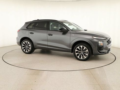New 2026 Audi Q3 quattro 2.0T AWD/4WD image 9