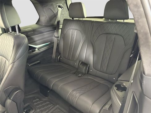 Used 2021 BMW ALPINA XB7 image 28