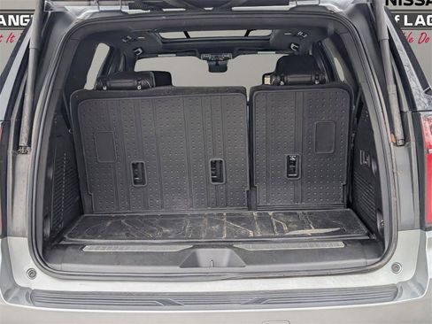 Used 2023 Chevrolet Tahoe Premier w/ Advanced Technology Package image 12
