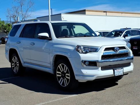 Used 2014 Toyota 4Runner Limited image 3