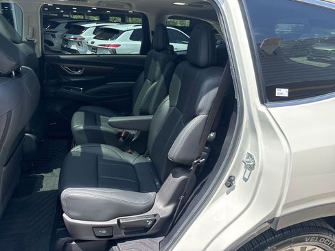 Used 2023 Subaru Ascent Touring AWD/4WD image 14