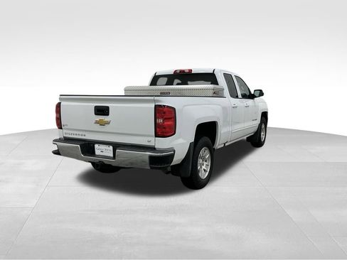 Used 2018 Chevrolet Silverado 1500 LT w/ Trailering Package image 4